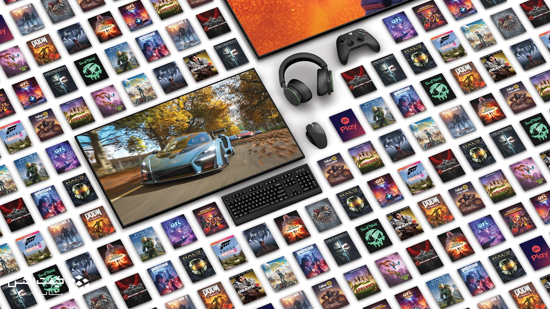 نمای گرافیکی از سرویس Xbox Game Pass شامل مانیتور در حال اجرای Forza Horizon و لوازم گیمینگ، در میان کاور بازی‌هایی مثل Halo، Doom، Ori، Wasteland و EA Play