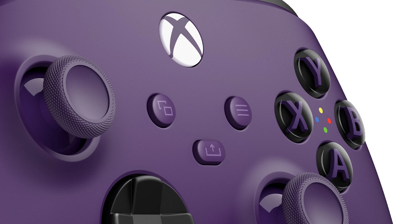 نمای نزدیک از دکمه‌ها و آنالوگ کنترلر Astral Purple ایکس‌باکس، تصویر محصول برای Xbox Series X