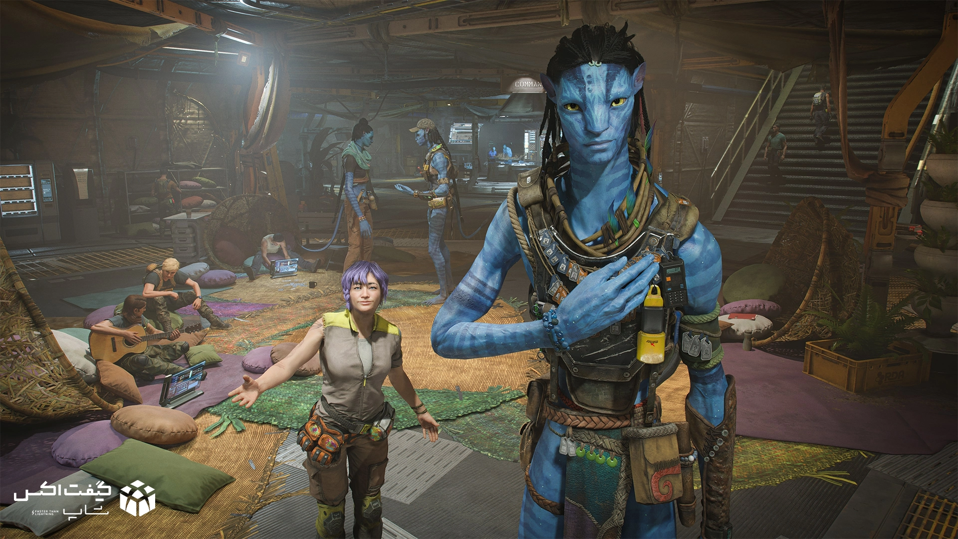 کاراکتر نوی در کنار انسان‌ها در پایگاه پاندورا، تصویر هنری از بازی Avatar: Frontiers of Pandora برای Xbox