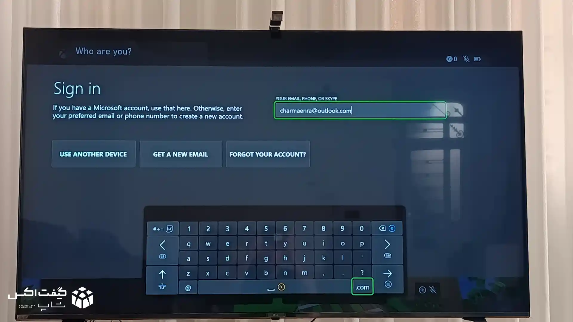 صفحه Sign In و فیلد ورود ایمیل جهت وارد کردن اطلاعات اکانت گیم پس خریداری شده
